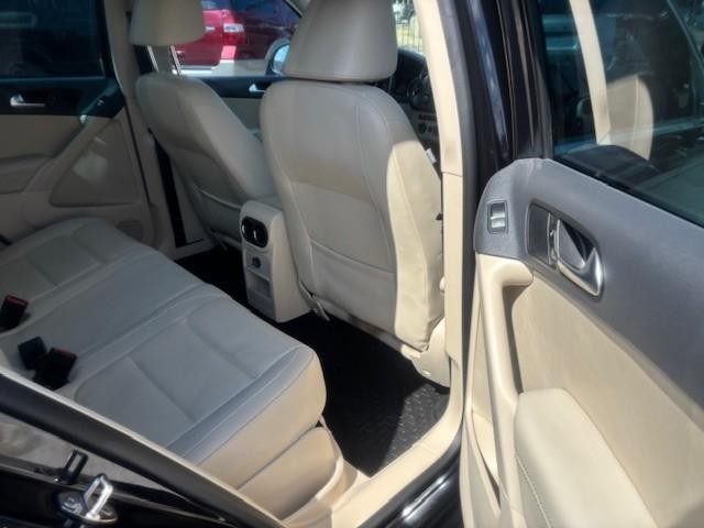 Volkswagen Tiguan Vehicle Image 15