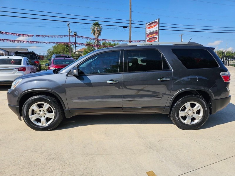 GMC Acadia Vehicle Image 02