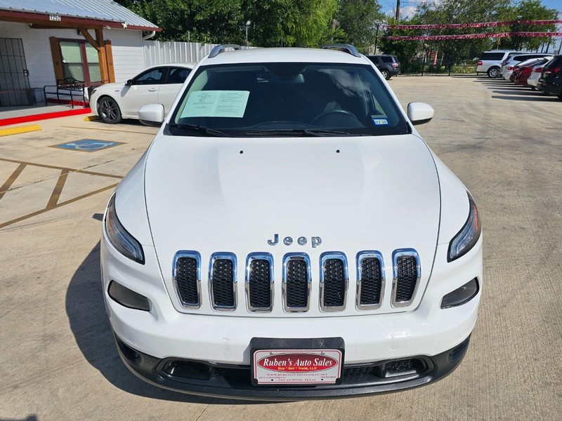 Jeep Cherokee Vehicle Image 10