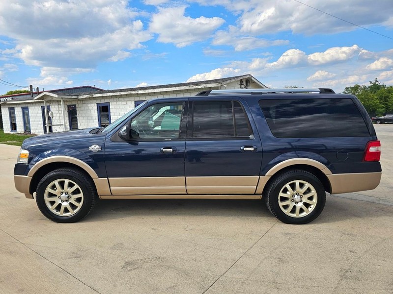 Ford Expedition EL Vehicle Image 02