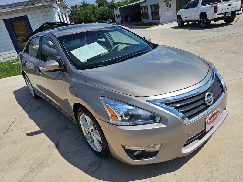 2013 Nissan Altima 2.5 SV photo 7