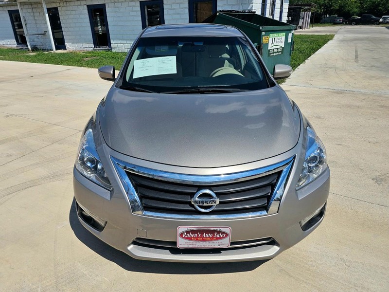 2013 Nissan Altima 2.5 SV photo 8