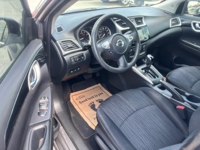 Nissan Sentra Vehicle Image 10