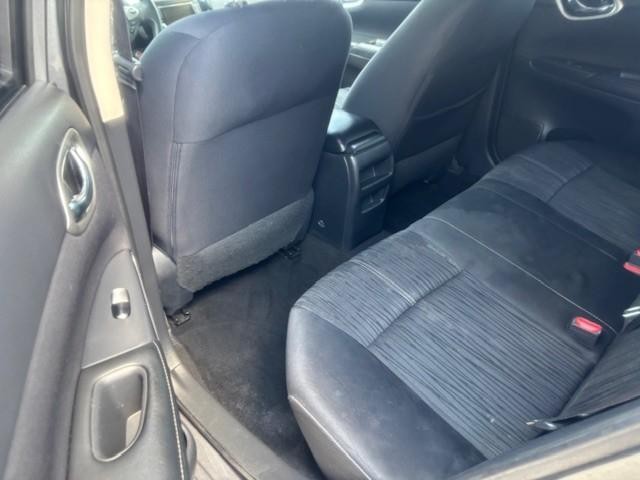 Nissan Sentra Vehicle Image 13