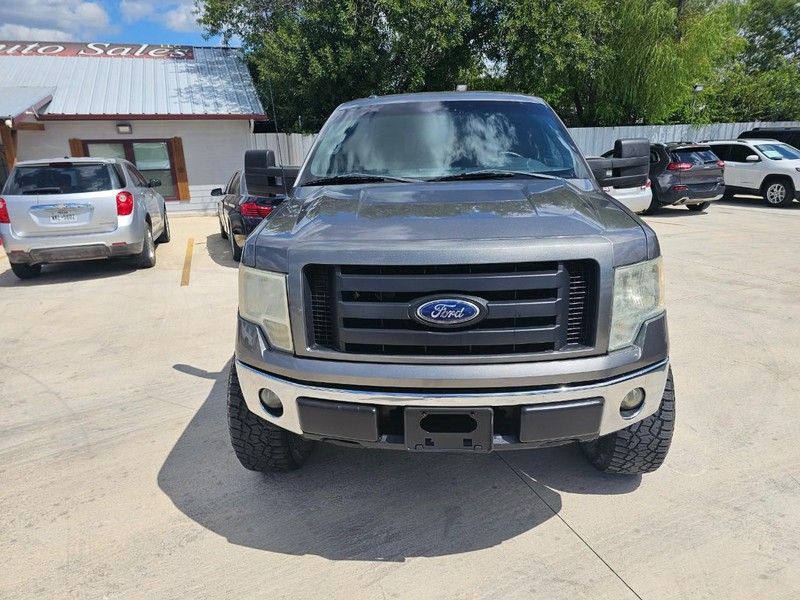 2011 Ford F-150 XLT photo 10