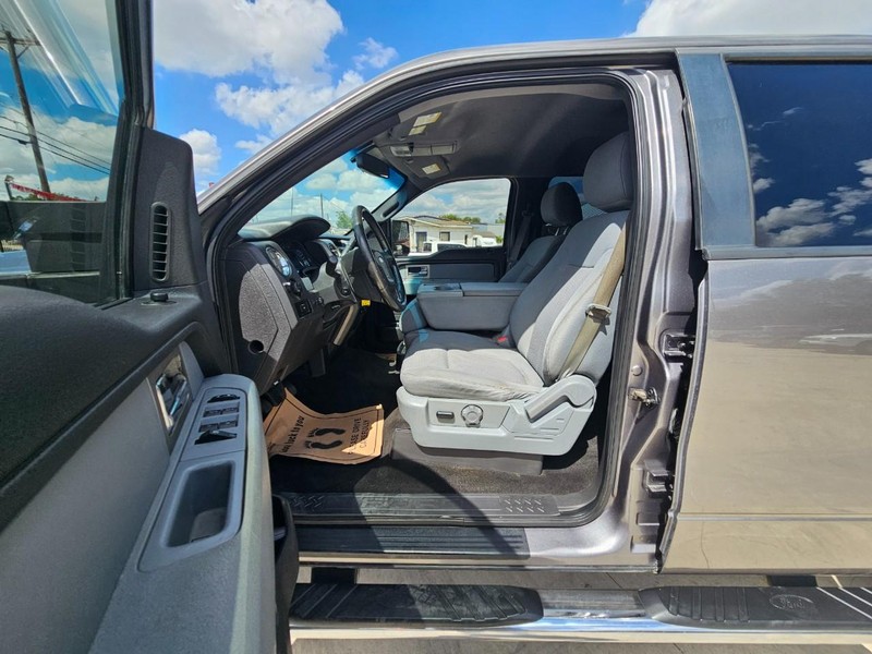 2011 Ford F-150 XLT photo 11