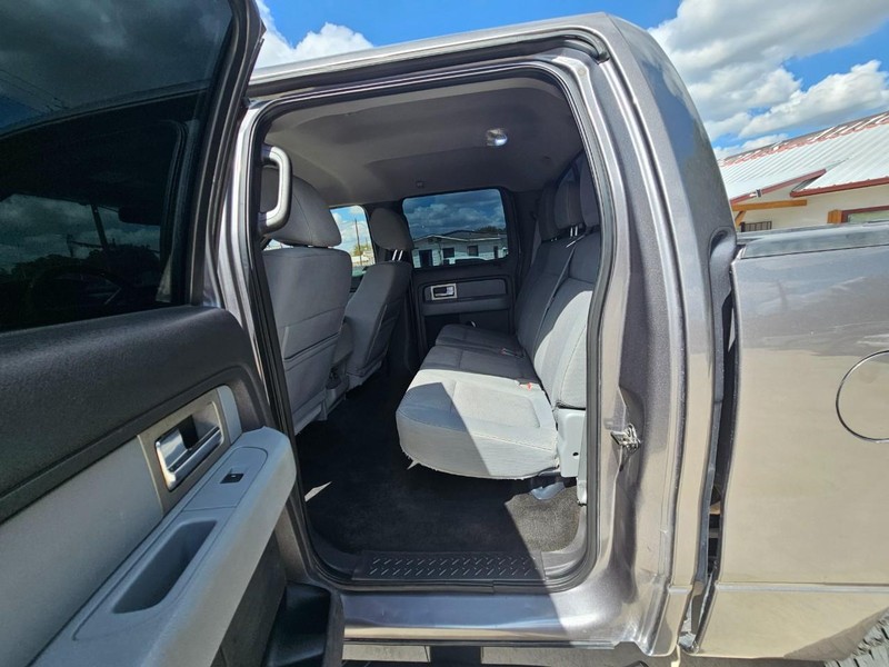 2011 Ford F-150 XLT photo 13
