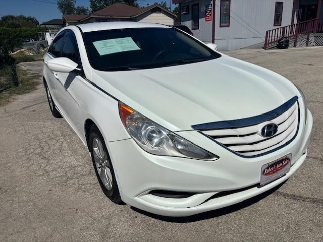 Hyundai Sonata Vehicle Image 07