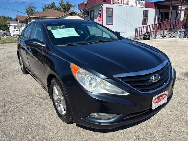 Hyundai Sonata Vehicle Image 07