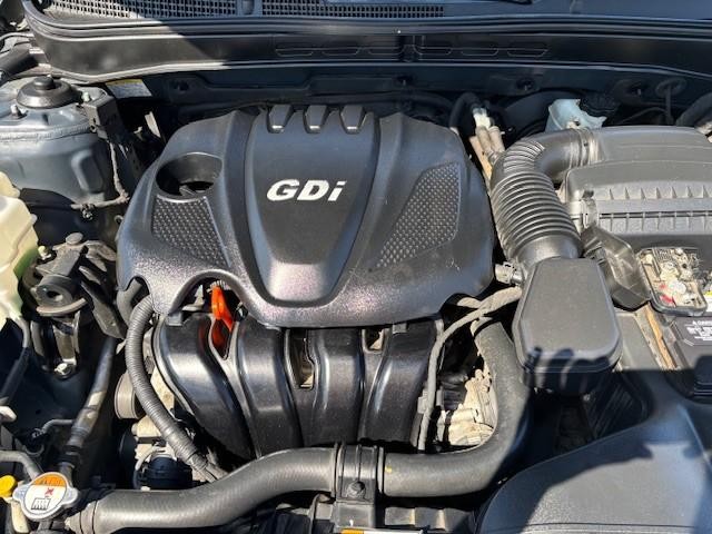 Hyundai Sonata Vehicle Image 18