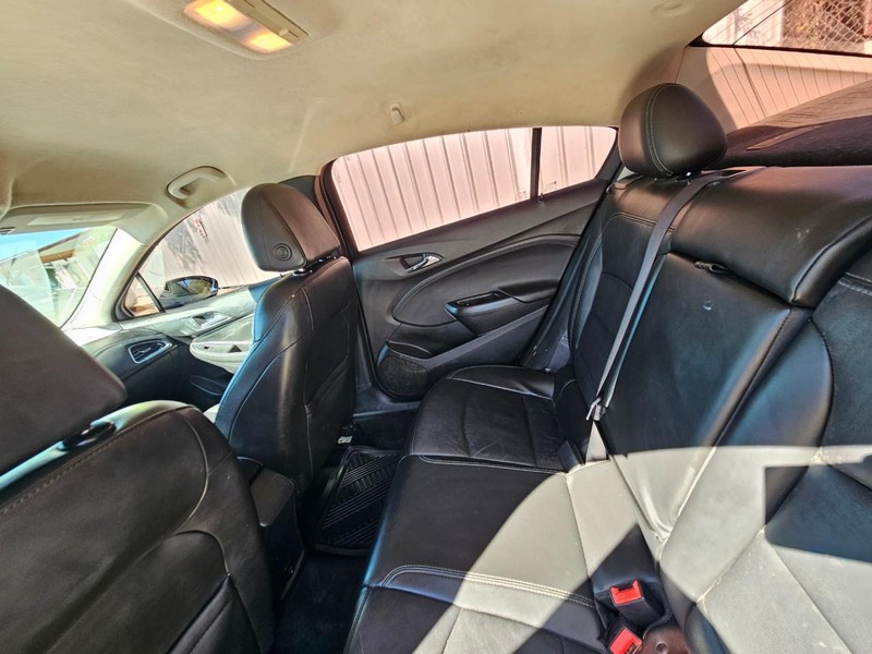 Chevrolet Cruze Vehicle Image 12