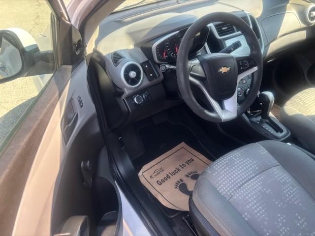 2017 Chevrolet Sonic LT photo 10