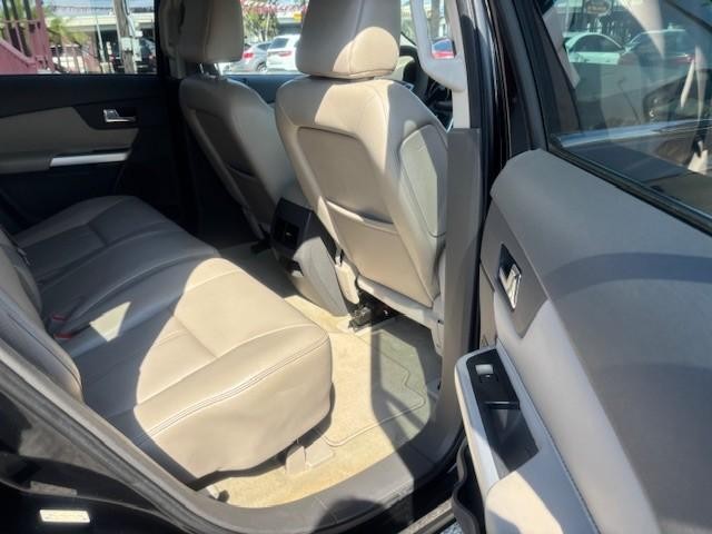 Ford Edge Vehicle Image 15