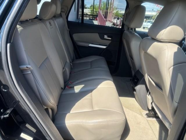 Ford Edge Vehicle Image 16