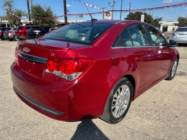 2014 Chevrolet Cruze photo 3