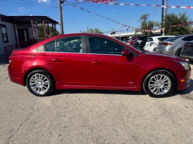 2014 Chevrolet Cruze photo 4