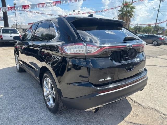 2017 Ford Edge Titanium photo 3