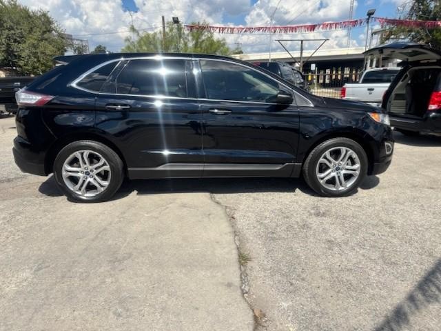 Ford Edge Vehicle Image 06