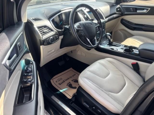 Ford Edge Vehicle Image 09
