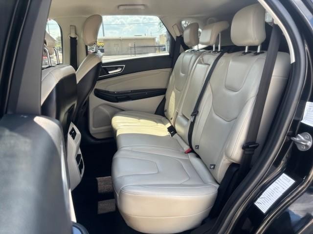 Ford Edge Vehicle Image 13