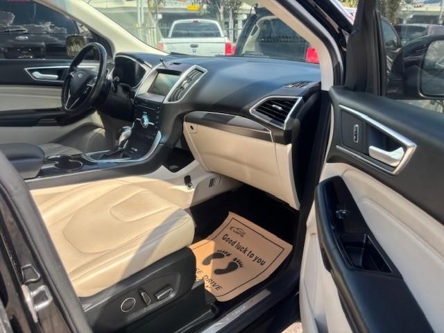 Ford Edge Vehicle Image 16