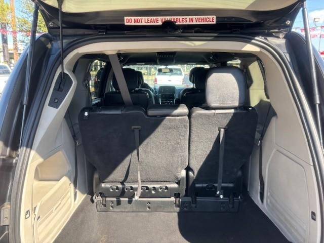 Dodge Grand Caravan Vehicle Image 20