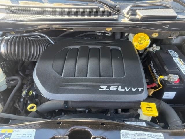 Dodge Grand Caravan Vehicle Image 21