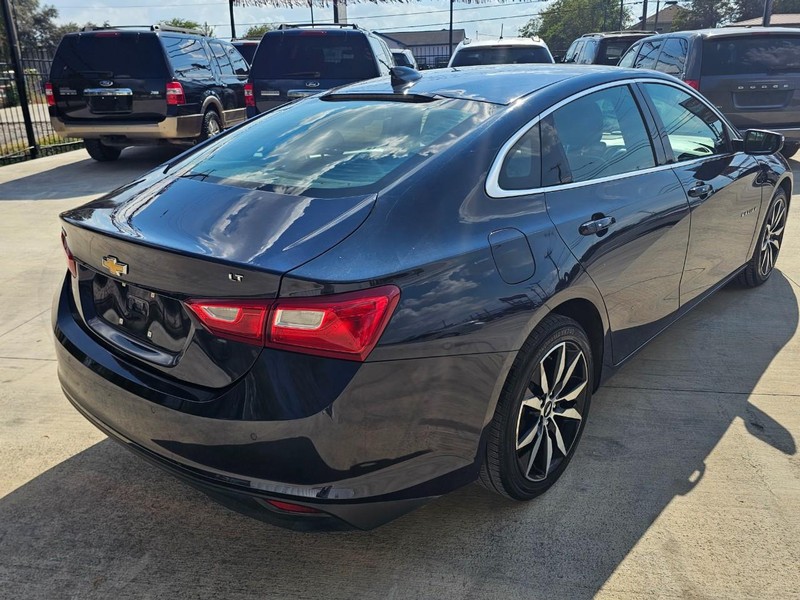 Chevrolet Malibu Vehicle Image 05
