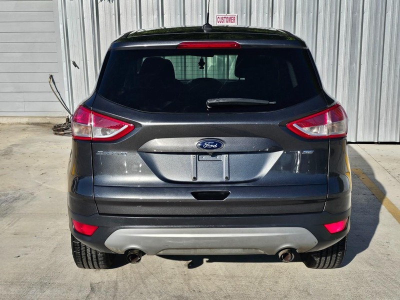 Ford Escape Vehicle Image 04
