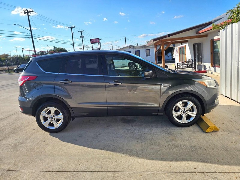 Ford Escape Vehicle Image 07