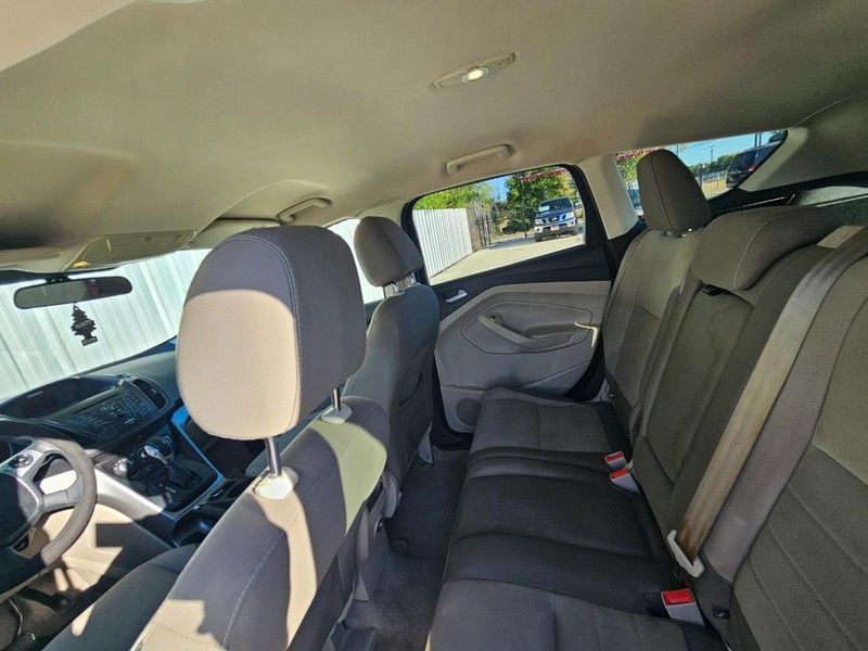 Ford Escape Vehicle Image 11