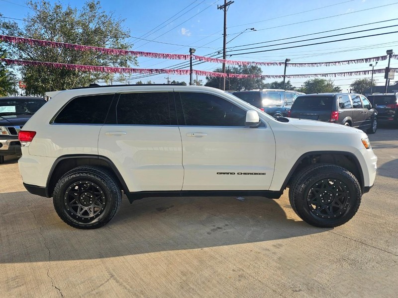 Jeep Grand Cherokee Vehicle Full-screen Gallery Image 05