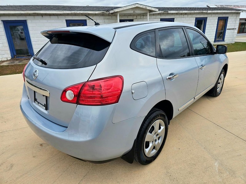 Nissan Rogue Vehicle Image 07