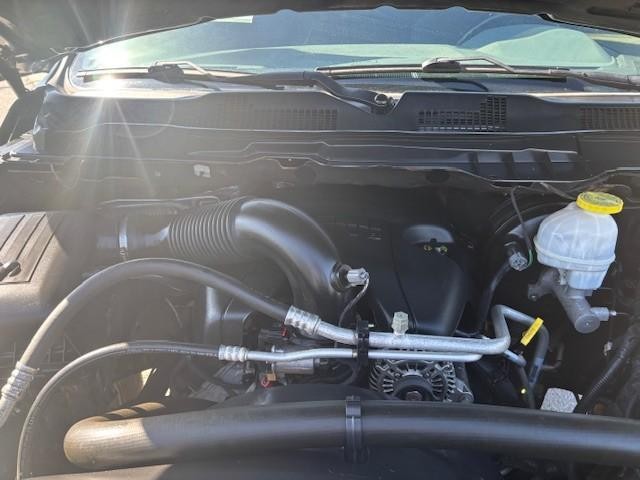 Ram 1500 Classic Vehicle Full-screen Gallery Image 20