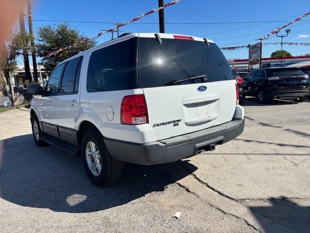 Ford Expedition Vehicle Image 03