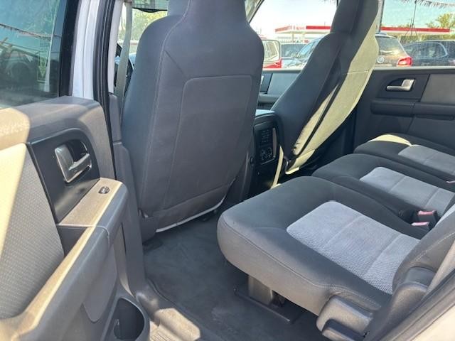 Ford Expedition Vehicle Image 13