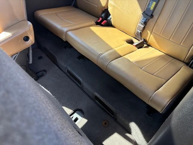 Buick Enclave Vehicle Image 18