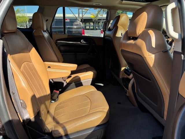 Buick Enclave Vehicle Image 20