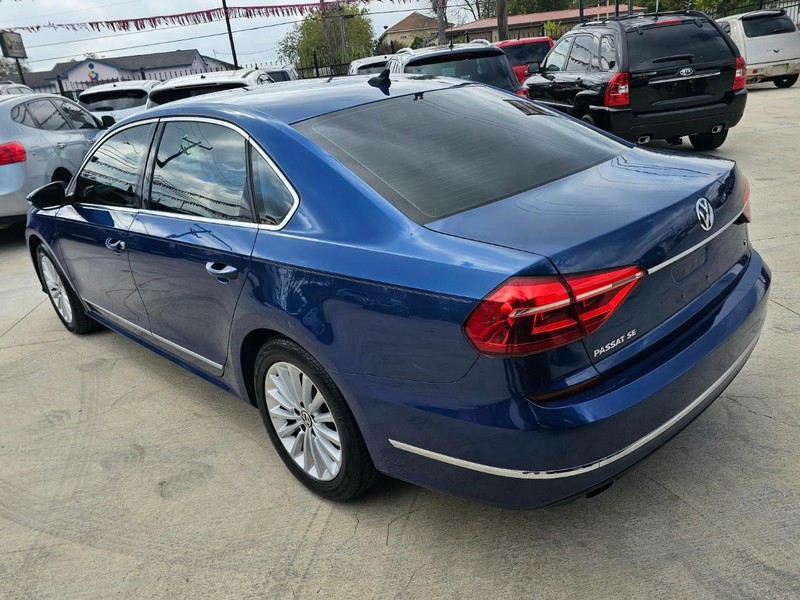 Volkswagen Passat Vehicle Image 03