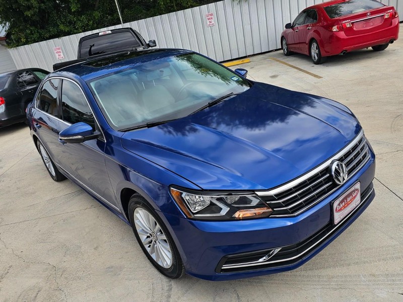 Volkswagen Passat Vehicle Image 09