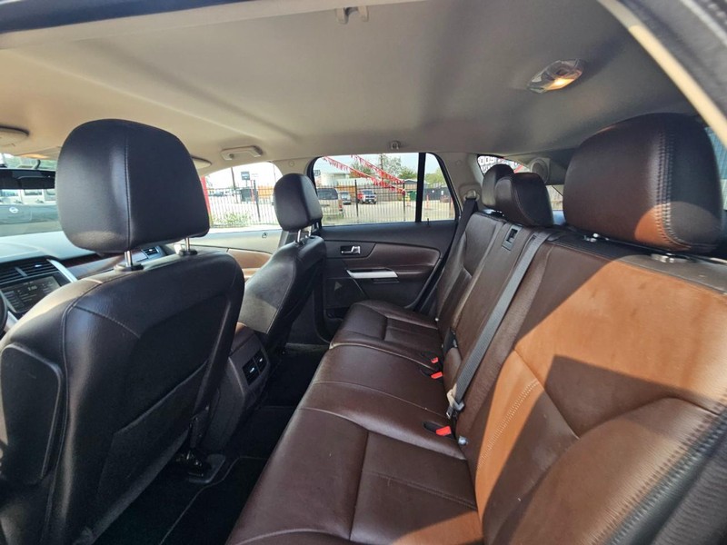 Ford Edge Vehicle Image 12