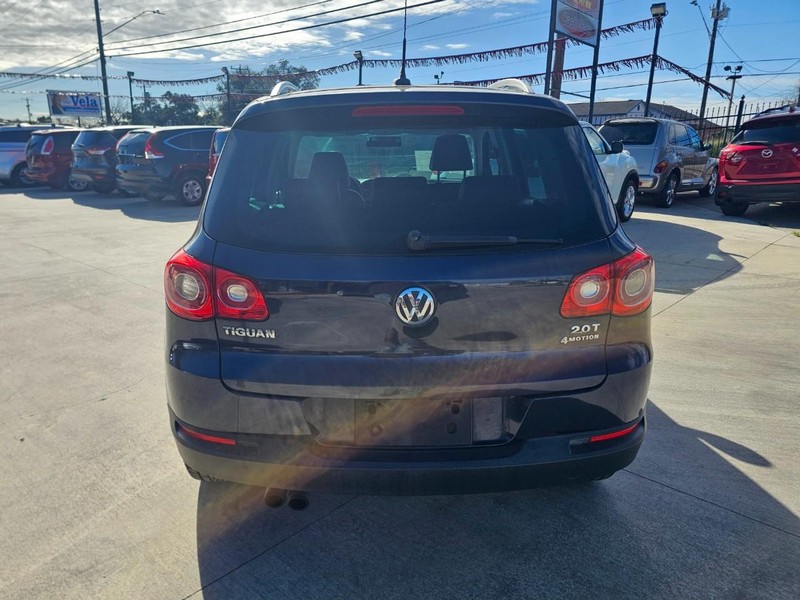 Volkswagen Tiguan Vehicle Image 04