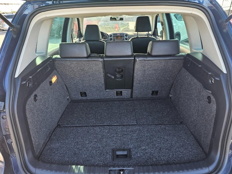 Volkswagen Tiguan Vehicle Image 06