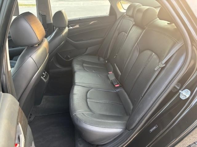 Hyundai Sonata Vehicle Image 15