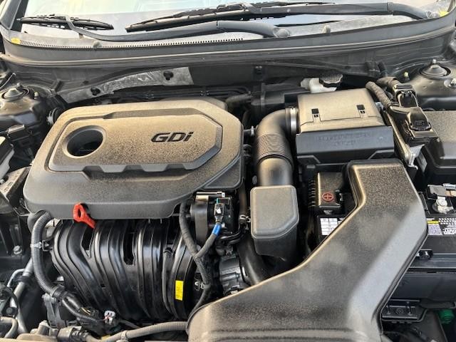 Hyundai Sonata Vehicle Image 21