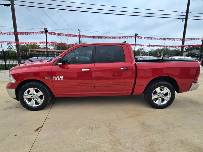 Ram 1500 Vehicle Image 02