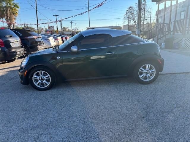 MINI Cooper Coupe Vehicle Image 02