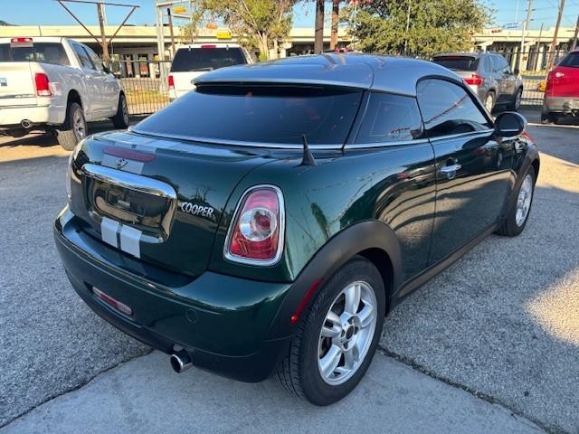 MINI Cooper Coupe Vehicle Image 05