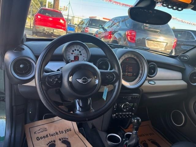 MINI Cooper Coupe Vehicle Image 12