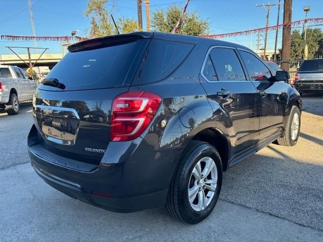 Chevrolet Equinox Vehicle Full-screen Gallery Image 05